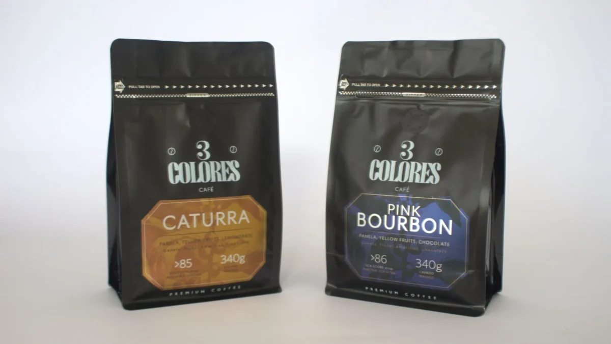 Kit Colombian Coffee Catura and Bourbon 3Colores brand.